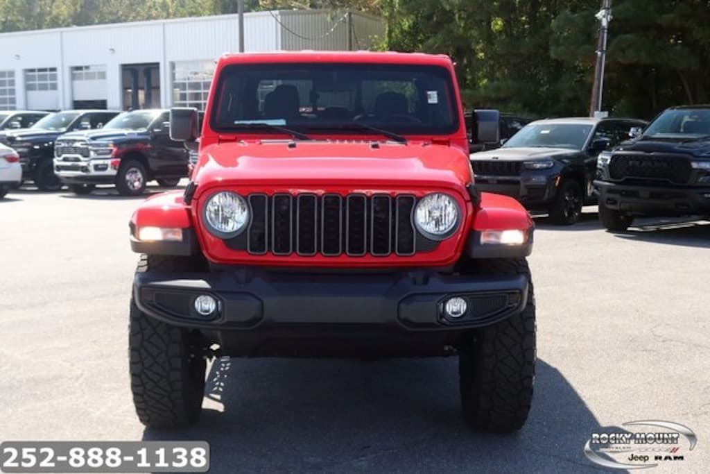 Used 2025 Jeep Gladiator Nighthawk Truck