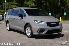 2025 Chrysler Pacifica SELECT Passenger Van