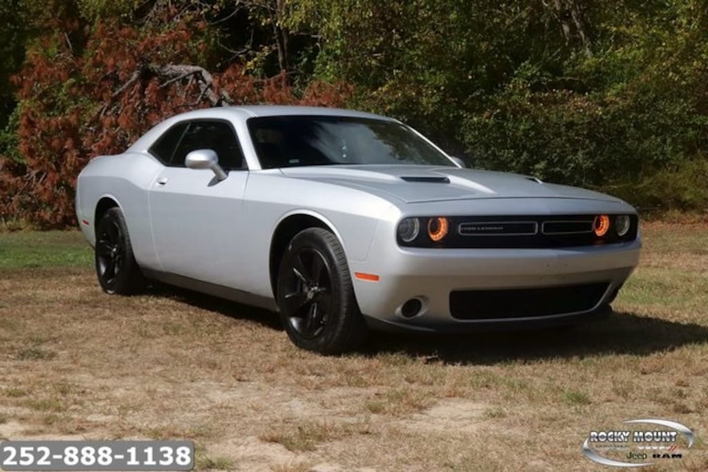 Used 2019 Dodge Challenger SXT Coupe