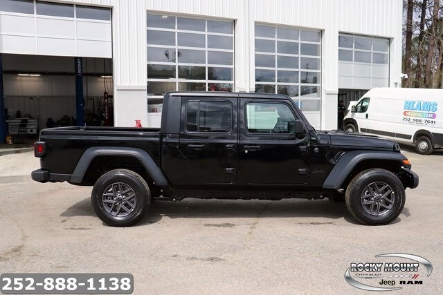 2025 Jeep Gladiator Sport S photo 4