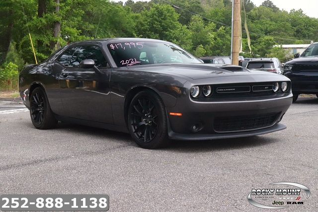 2021 Dodge Challenger GT Auto's photo