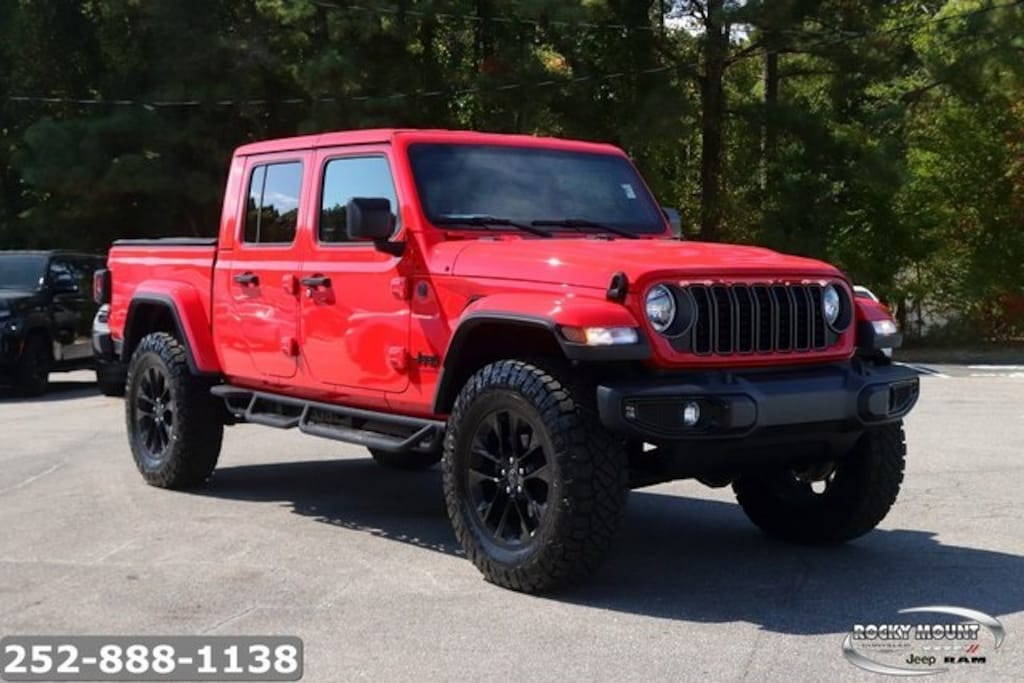 Used 2025 Jeep Gladiator Nighthawk Truck