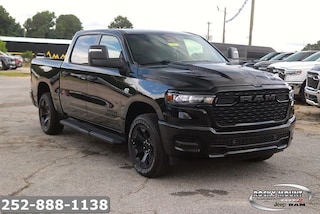 2026 Ram 1500 EXPRESS CREW CAB 4X4 5'7 BOX Pickup