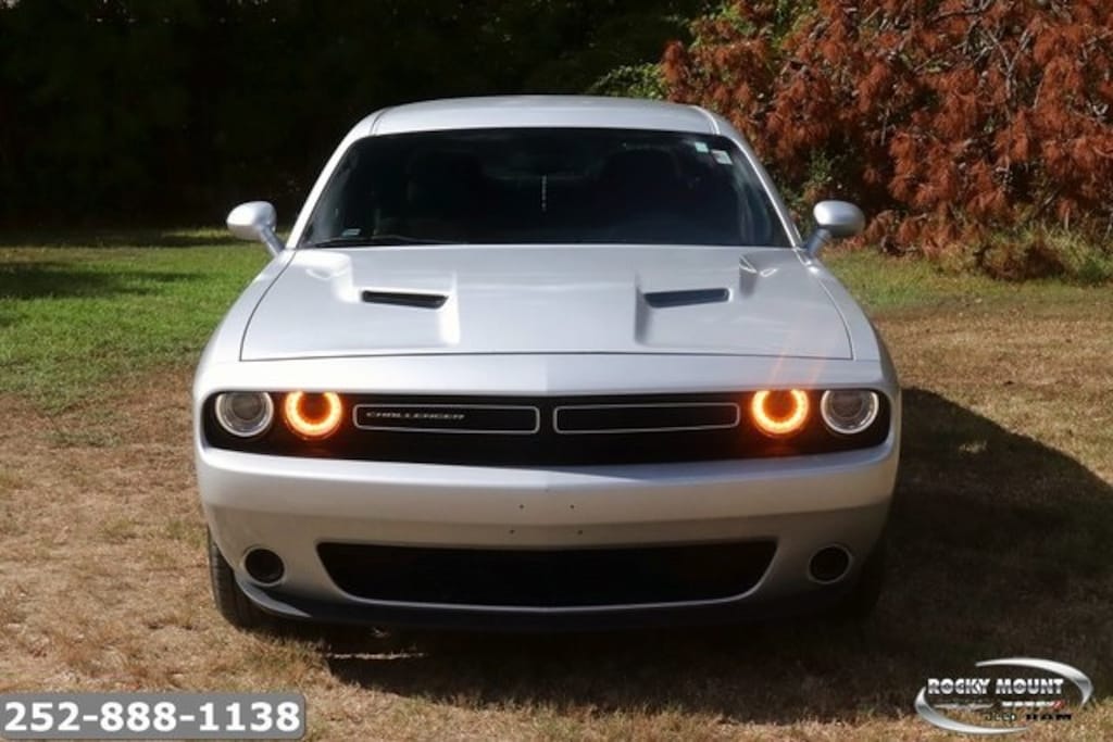 Used 2019 Dodge Challenger SXT Coupe