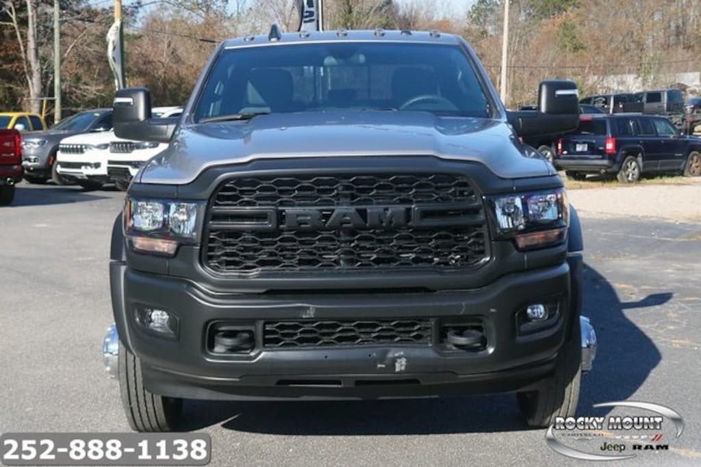 New 2024 Ram 5500 Chassis Cab 5500 TRADESMAN CHASSIS CREW CAB 4X2 84' CA Pickup