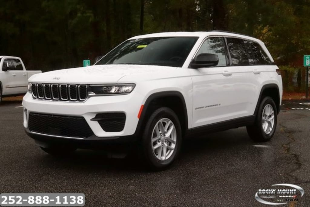 New 2025 Jeep Grand Cherokee LAREDO X 4X4 Sport Utility