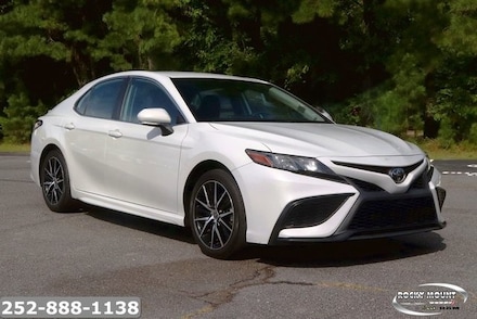 2023 Toyota Camry SE Sedan