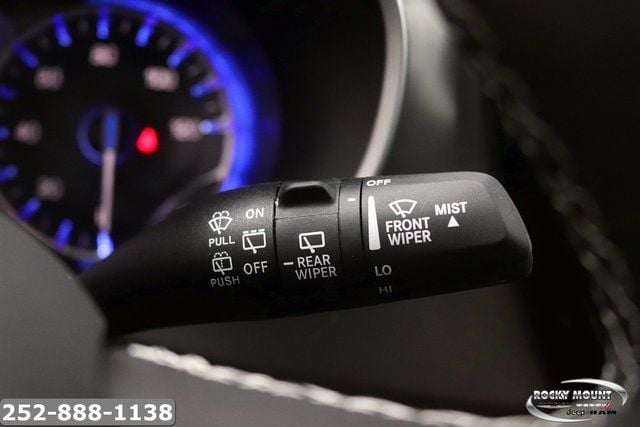 2026 Chrysler Pacifica Select - Photo 23