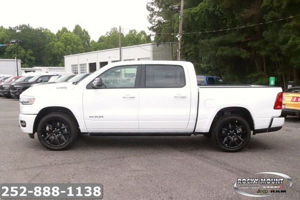 New 2026 Ram 1500 LARAMIE CREW CAB 4X4 5'7 BOX Pickup