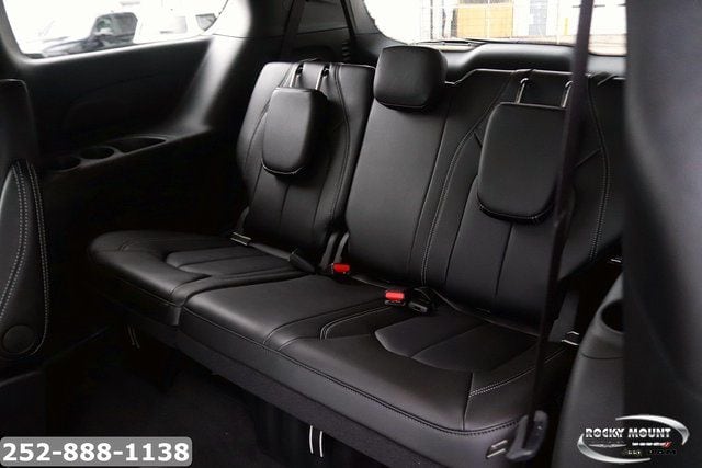 2026 Chrysler Pacifica Select - Photo 14