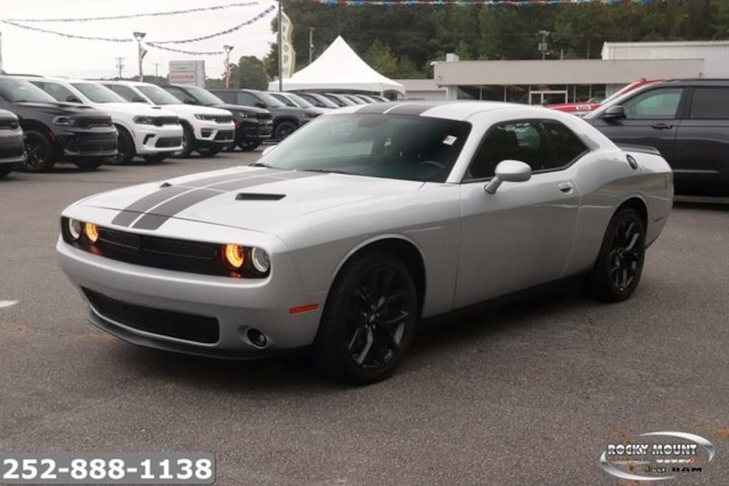 Used 2022 Dodge Challenger SXT Coupe