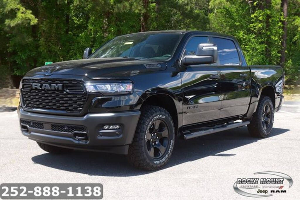 New 2026 Ram 1500 WARLOCK CREW CAB 4X4 5'7 BOX Pickup