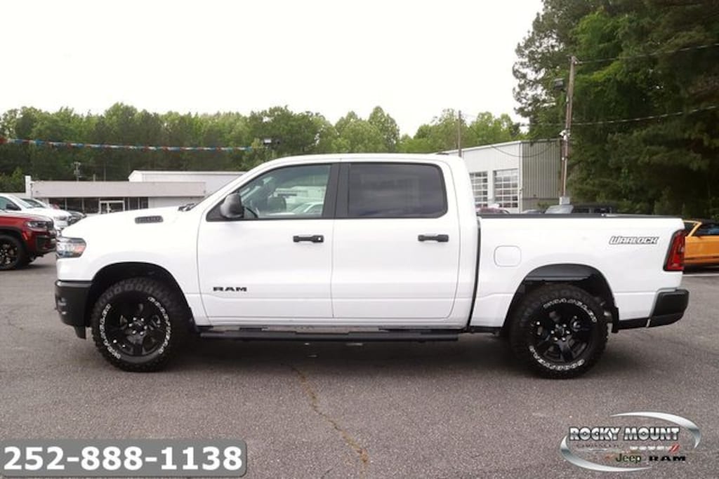 New 2026 Ram 1500 WARLOCK CREW CAB 4X4 5'7 BOX Pickup