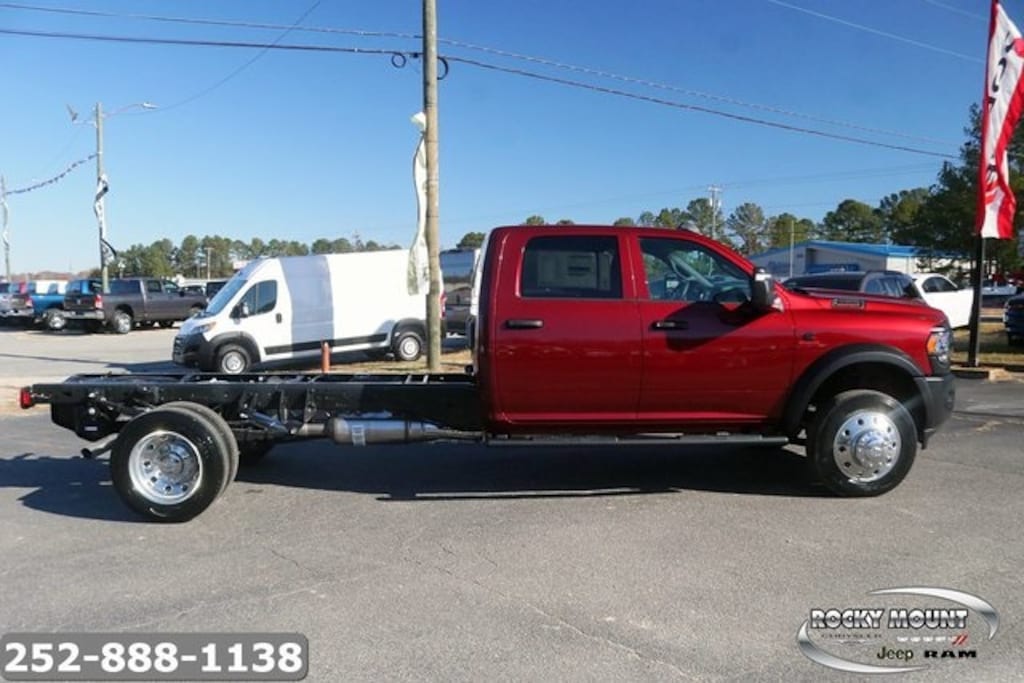 New 2024 Ram 5500 Chassis Cab 5500 TRADESMAN CHASSIS CREW CAB 4X2 84' CA Pickup