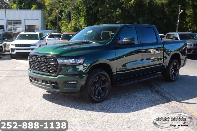 New 2027 Ram 1500 TRADESMAN CREW CAB 4X4 Pickup