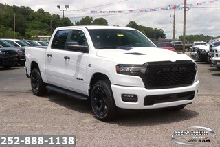 2026 Ram 1500 EXPRESS CREW CAB 4X4 5'7 BOX Pickup
