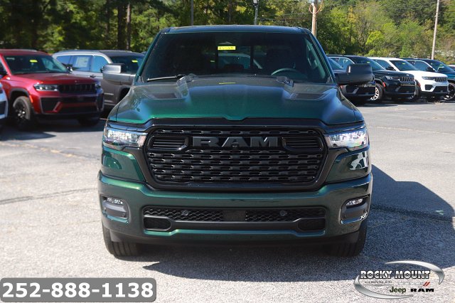 New 2027 Ram 1500 TRADESMAN CREW CAB 4X4 Pickup
