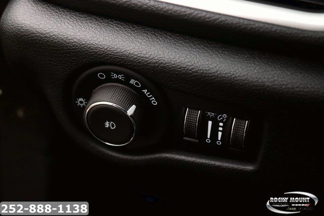 2026 Chrysler Pacifica Select - Photo 25