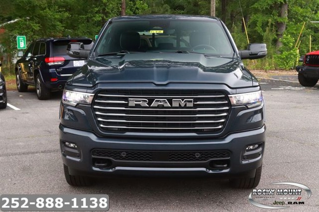 New 2026 Ram 1500 LARAMIE CREW CAB 4X4 5'7 BOX Pickup