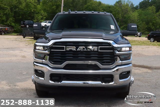 New 2026 Ram 3500 TRADESMAN CREW CAB 4X4 Pickup