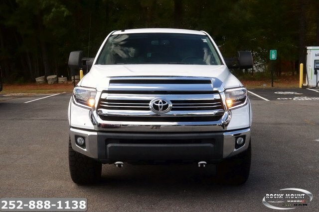 2016 Toyota Tundra SR5 TRD Pro photo 2