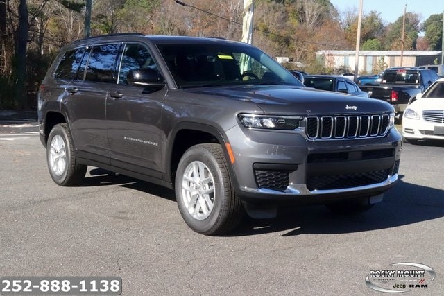 2025 Jeep Grand Cherokee L Laredo's photo