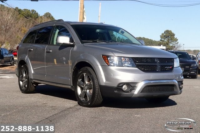 2017 Dodge Journey Crossroad Plus's photo