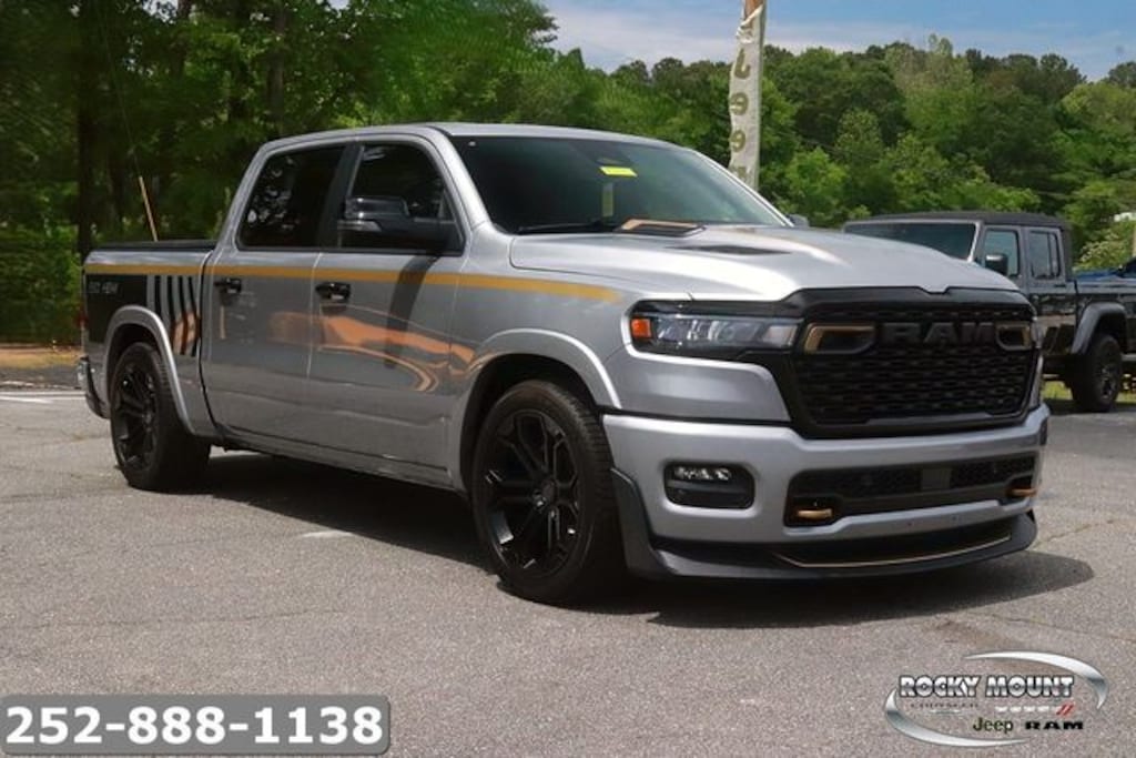 New 2026 Ram 1500 BIG HORN CREW CAB 4X4 5'7 BOX Pickup