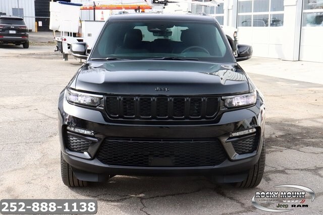 2025 Jeep Grand Cherokee Limited photo 2