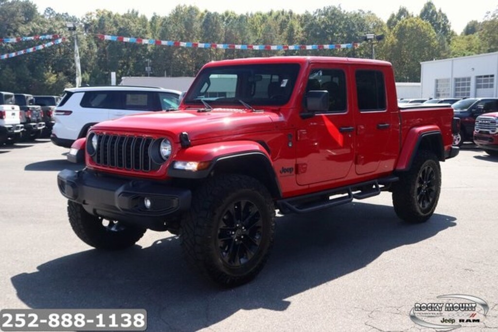 Used 2025 Jeep Gladiator Nighthawk Truck