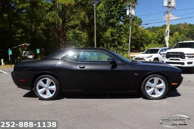 2013 Dodge Challenger R/T photo 4