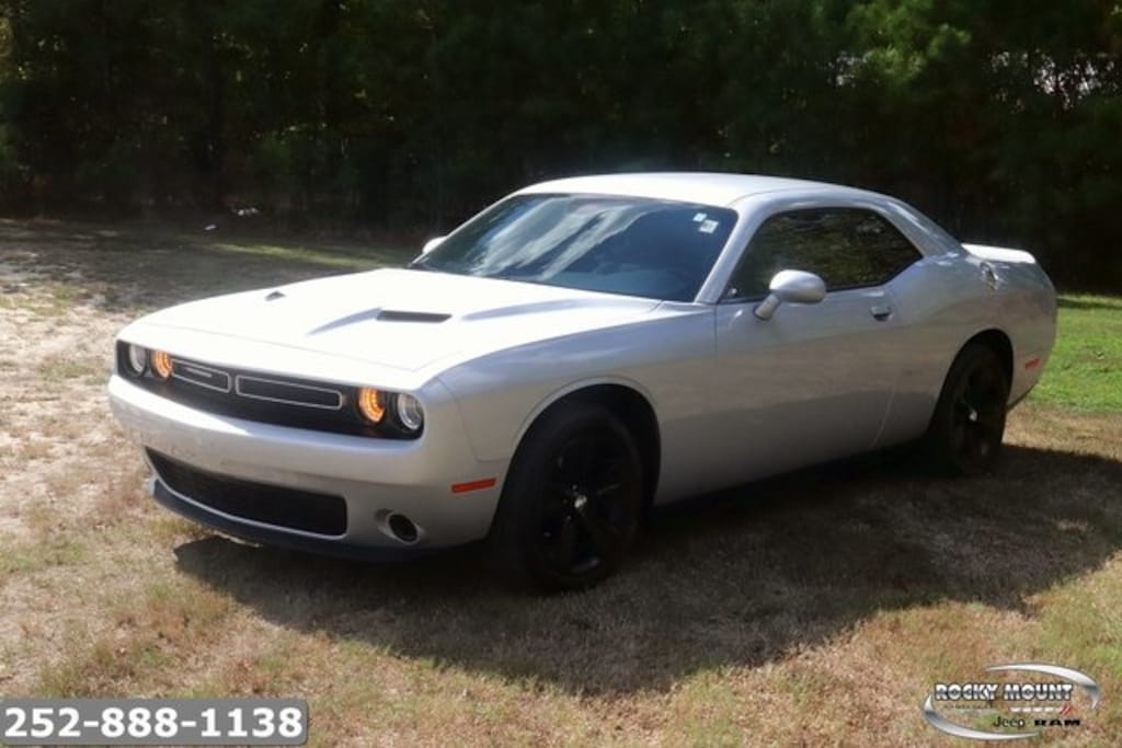 Used 2019 Dodge Challenger SXT Coupe