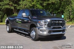 2025 Ram 3500 BIG HORN CREW CAB 4X4 8' BOX Pickup