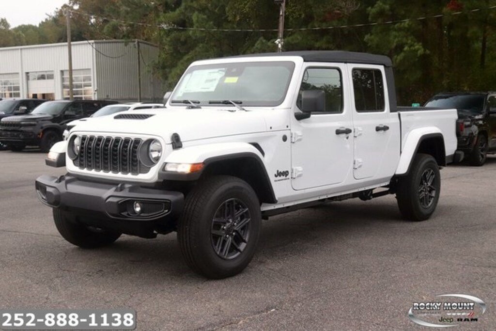 New 2025 Jeep Gladiator SPORT S 4X4 Pickup