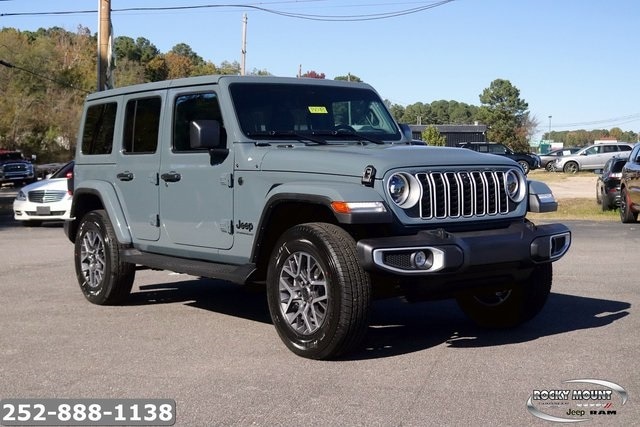 2026 Jeep Wrangler 4-Door Sahara's photo