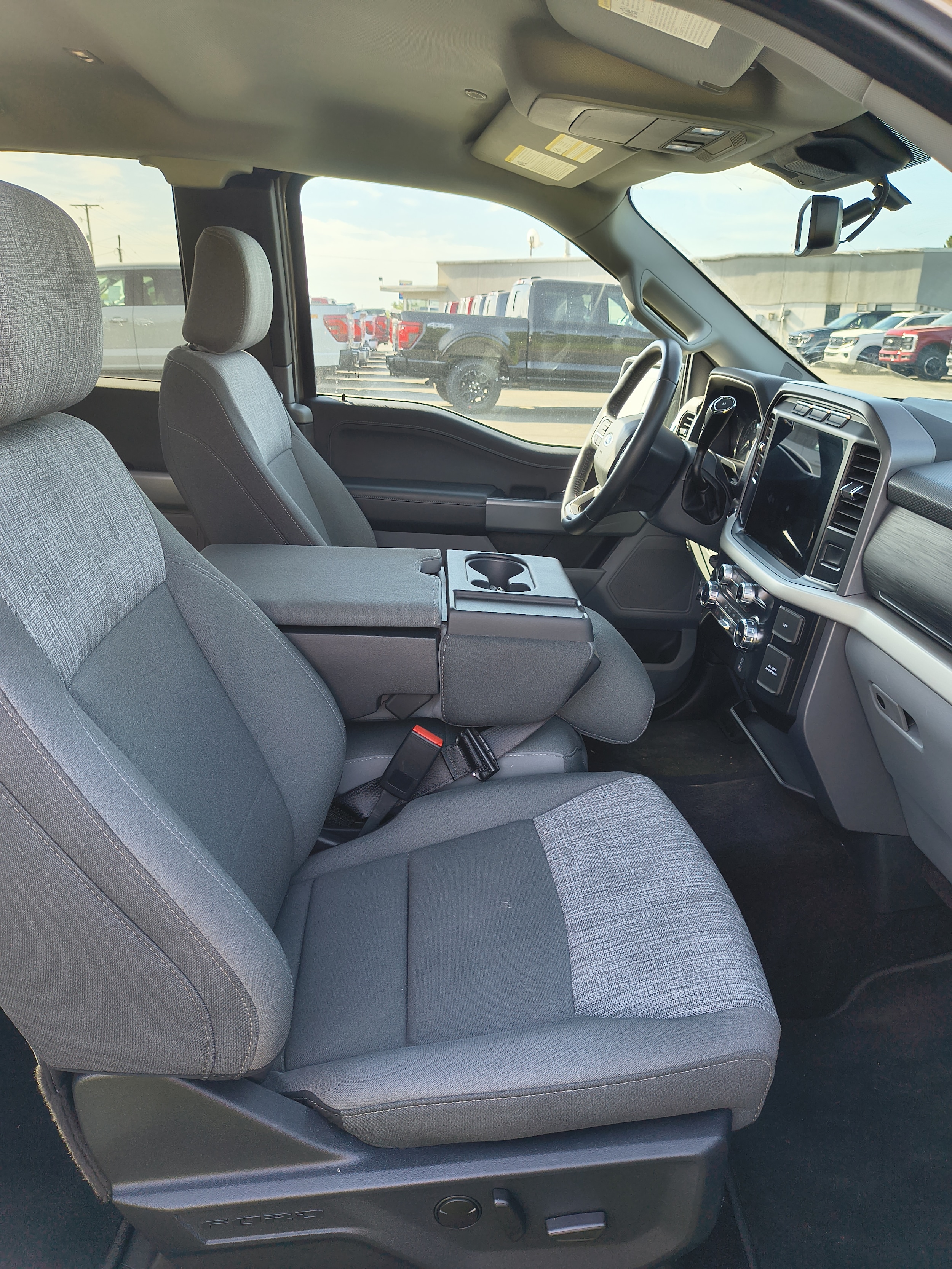 2022 Ford F-150 XLT - Photo 7