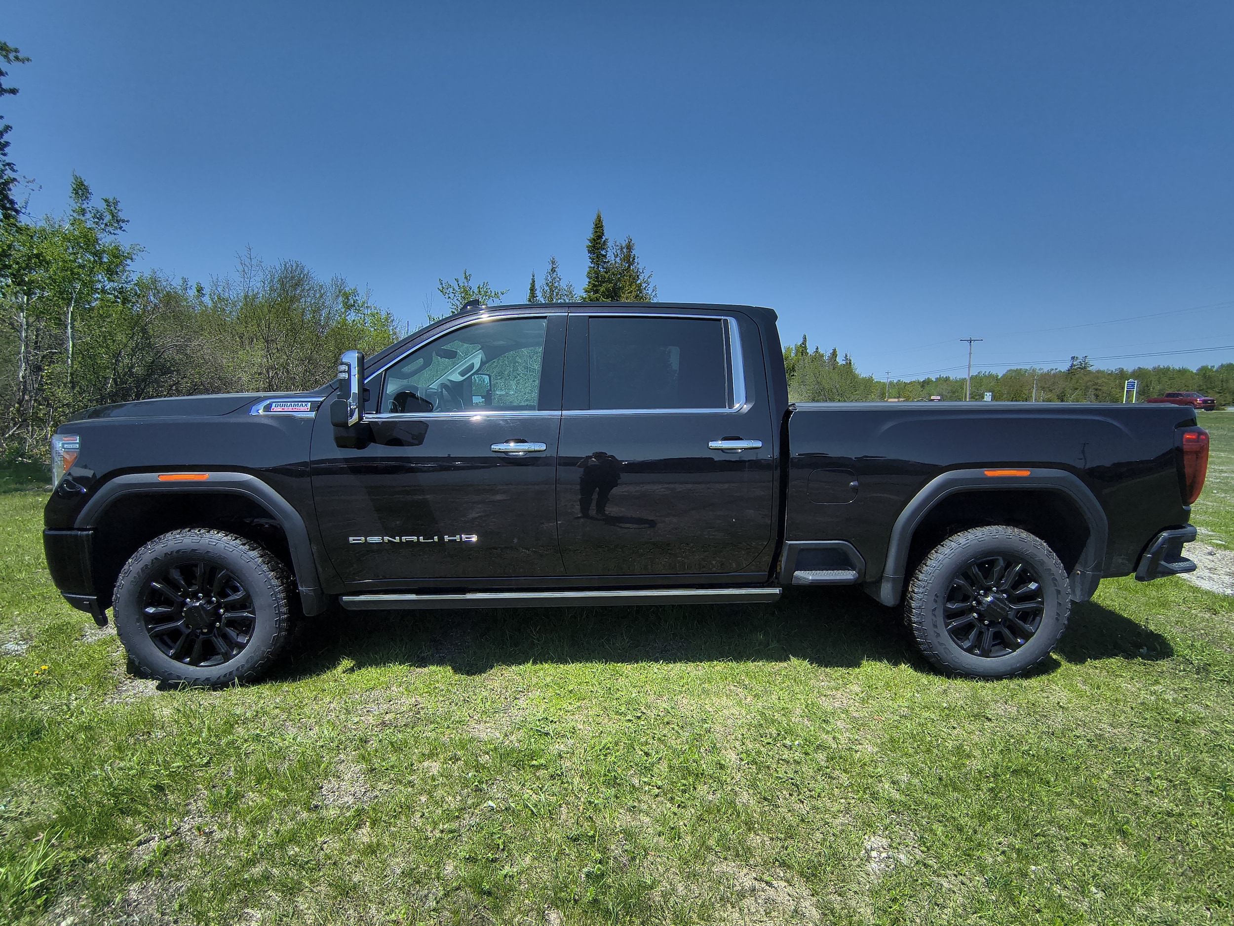2022 GMC Sierra 4WD Crew Cab Standard Box Denali's photo
