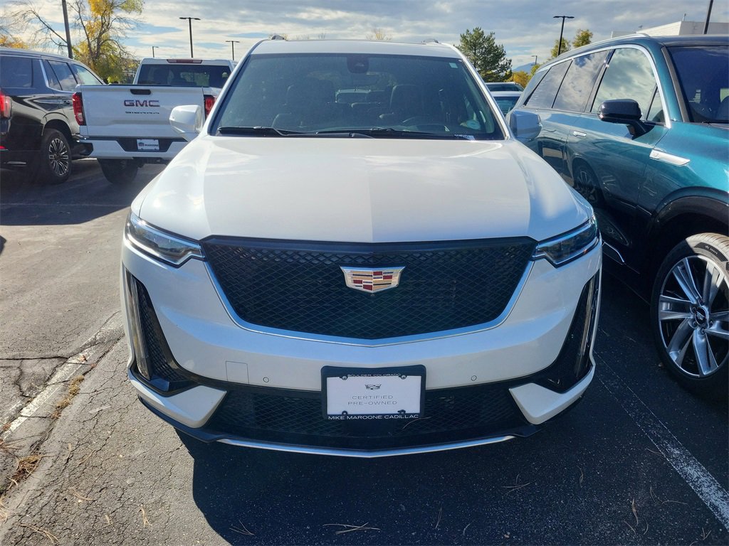 2024 Cadillac XT6 Sport photo 2