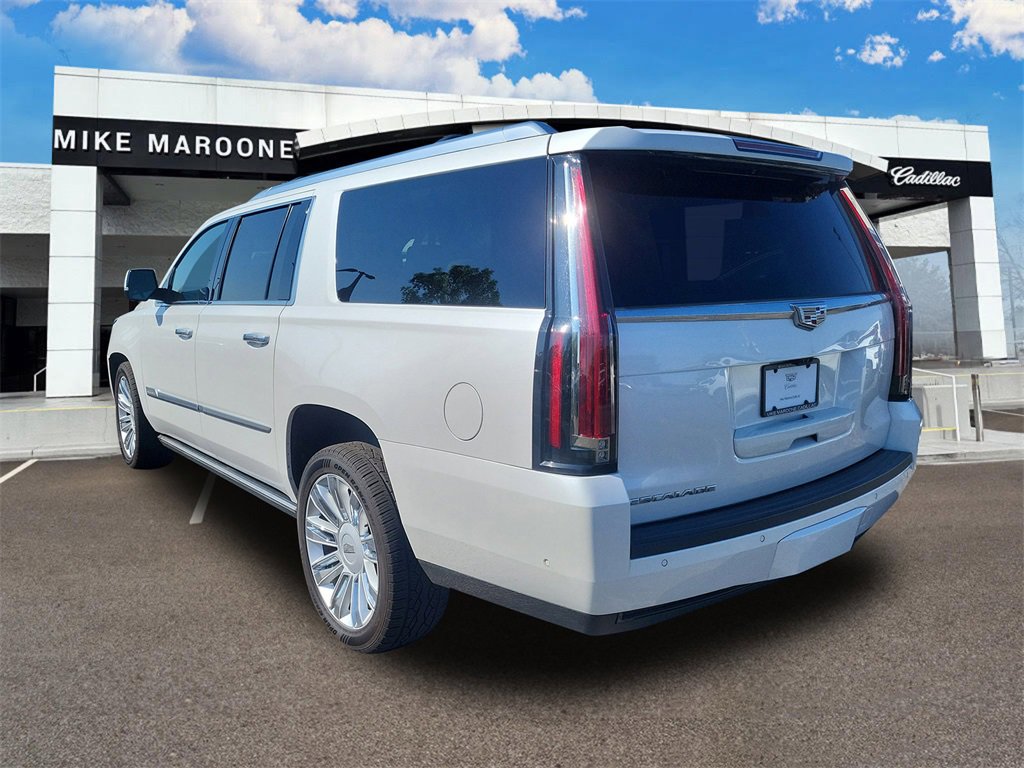 2018 Cadillac Escalade ESV Platinum photo 2