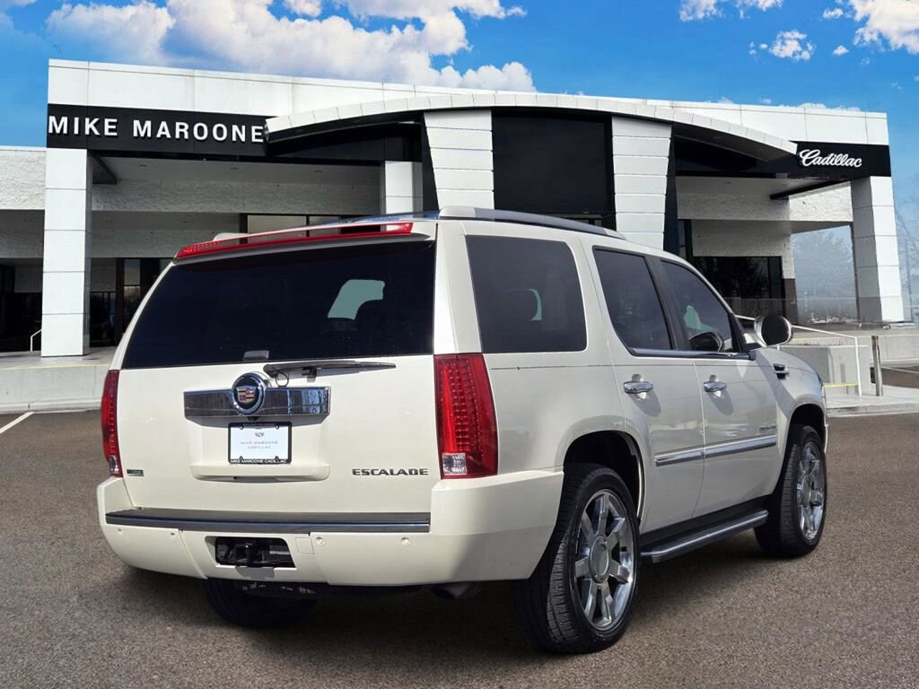 Used 2010 CADILLAC Escalade Luxury SUV