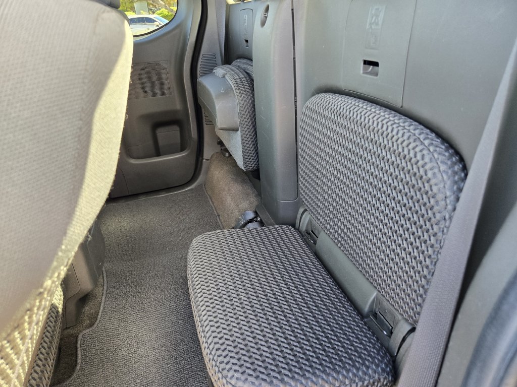 2014 Nissan Frontier SV - Photo 19