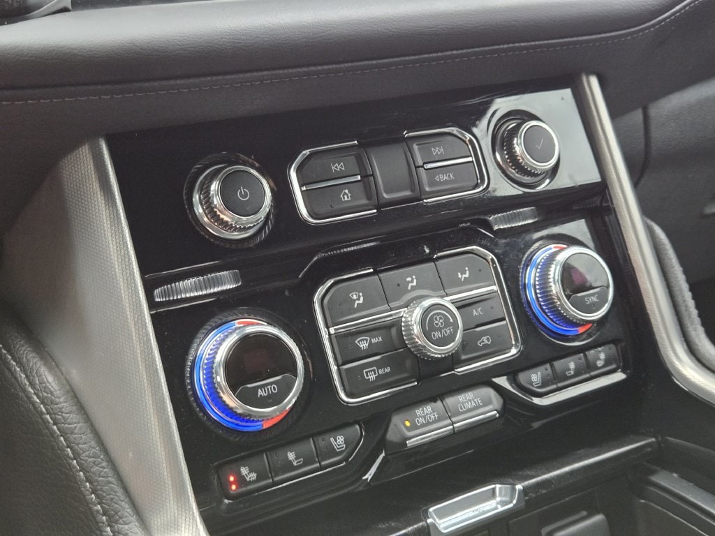 2024 GMC Yukon XL Denali - Photo 13