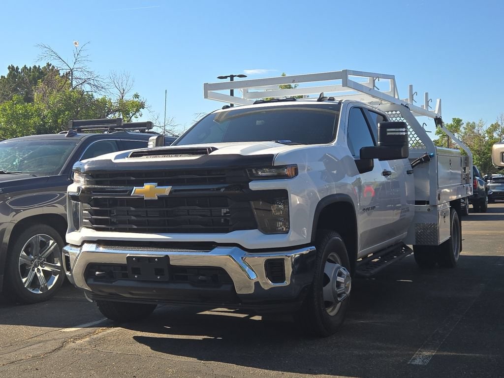 2024 Chevrolet Silverado 3500 HD Chassis Truck Crew Cab 