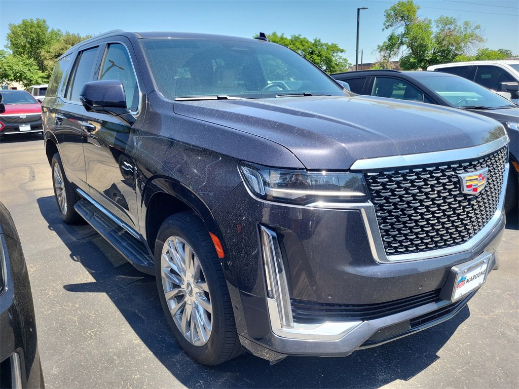 2023 Cadillac Escalade Premium Luxury photo 4