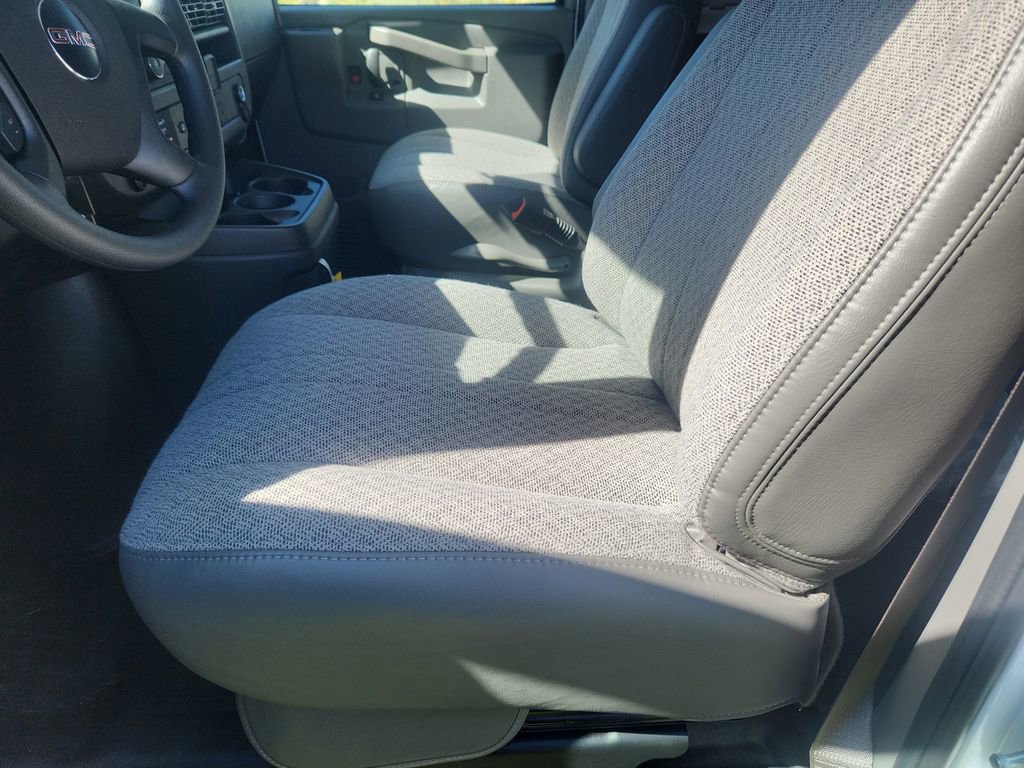 2025 GMC Savana Cargo Work Van - Photo 9