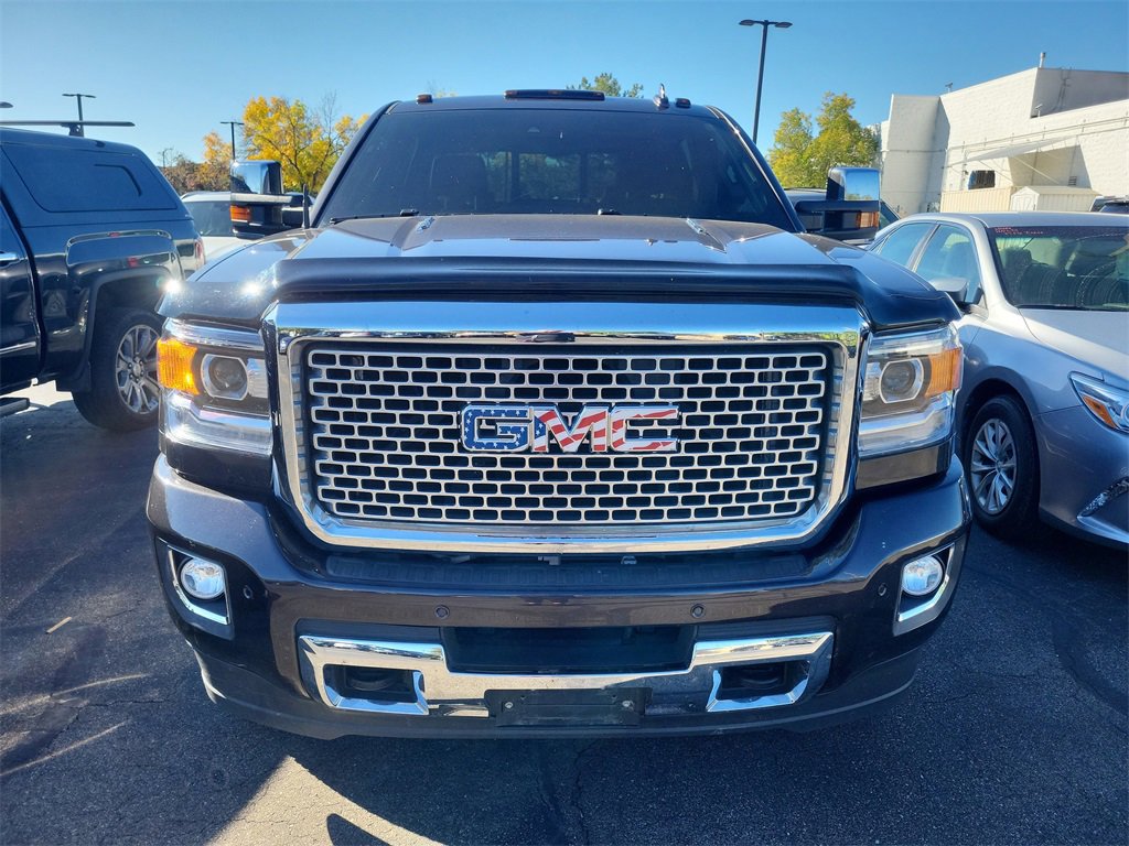 2016 Gmc Sierra Denali photo 2