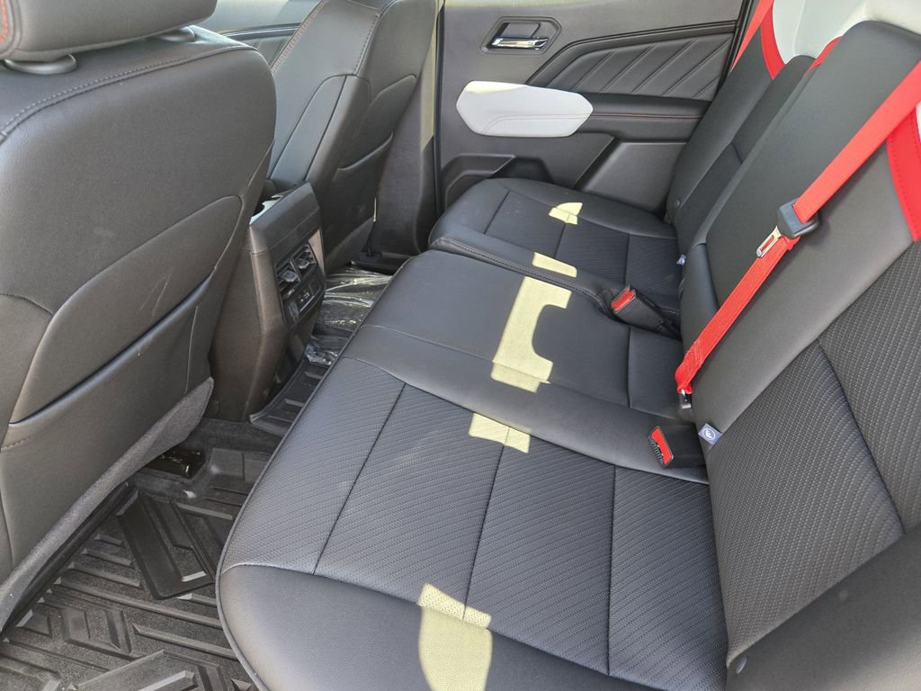 2026 GMC Canyon AT4X - Photo 19