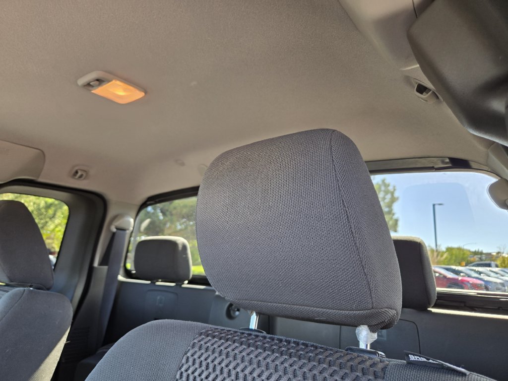 2014 Nissan Frontier SV - Photo 10
