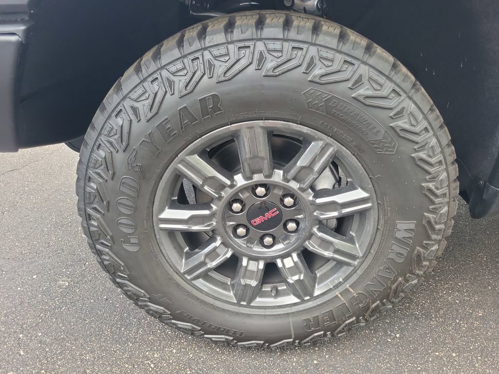 2026 GMC Sierra 1500 AT4X - Photo 7