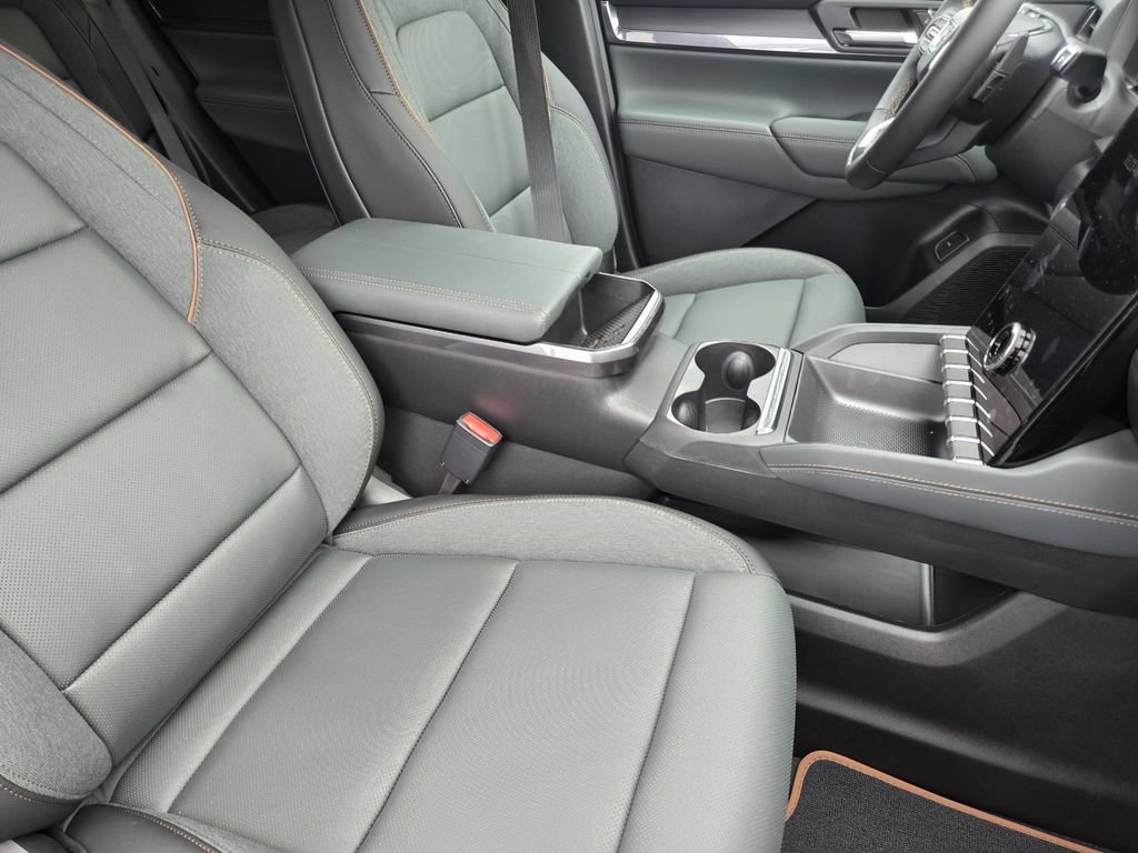2027 GMC Terrain AT4 - Photo 9